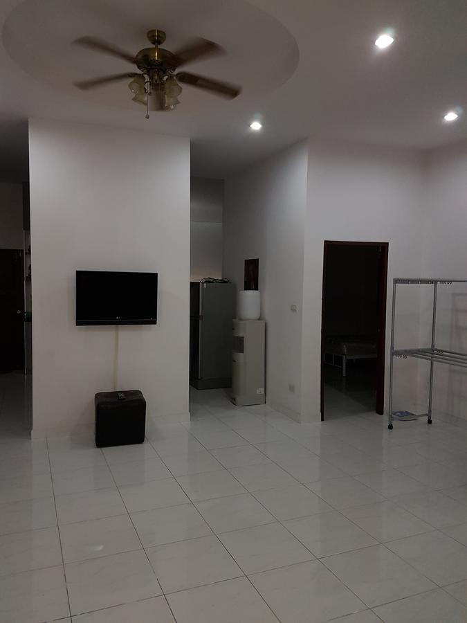 Villa - Baan Dusit Pattaya Ban Nong Hin  Экстерьер фото