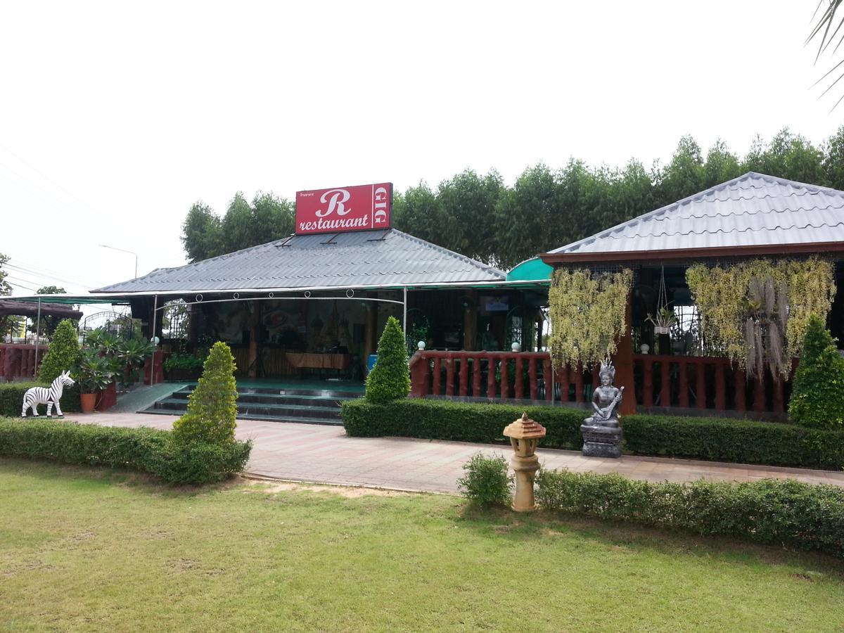 Villa - Baan Dusit Pattaya Ban Nong Hin  Экстерьер фото