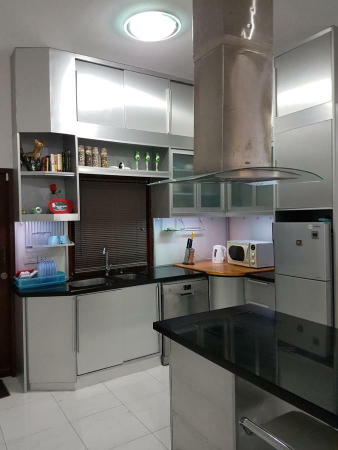 Villa - Baan Dusit Pattaya Ban Nong Hin  Экстерьер фото